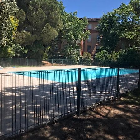 T2 Climatise Jardin & Court De Tennis/Piscine /Parking/Fibre Тулуза Экстерьер фото